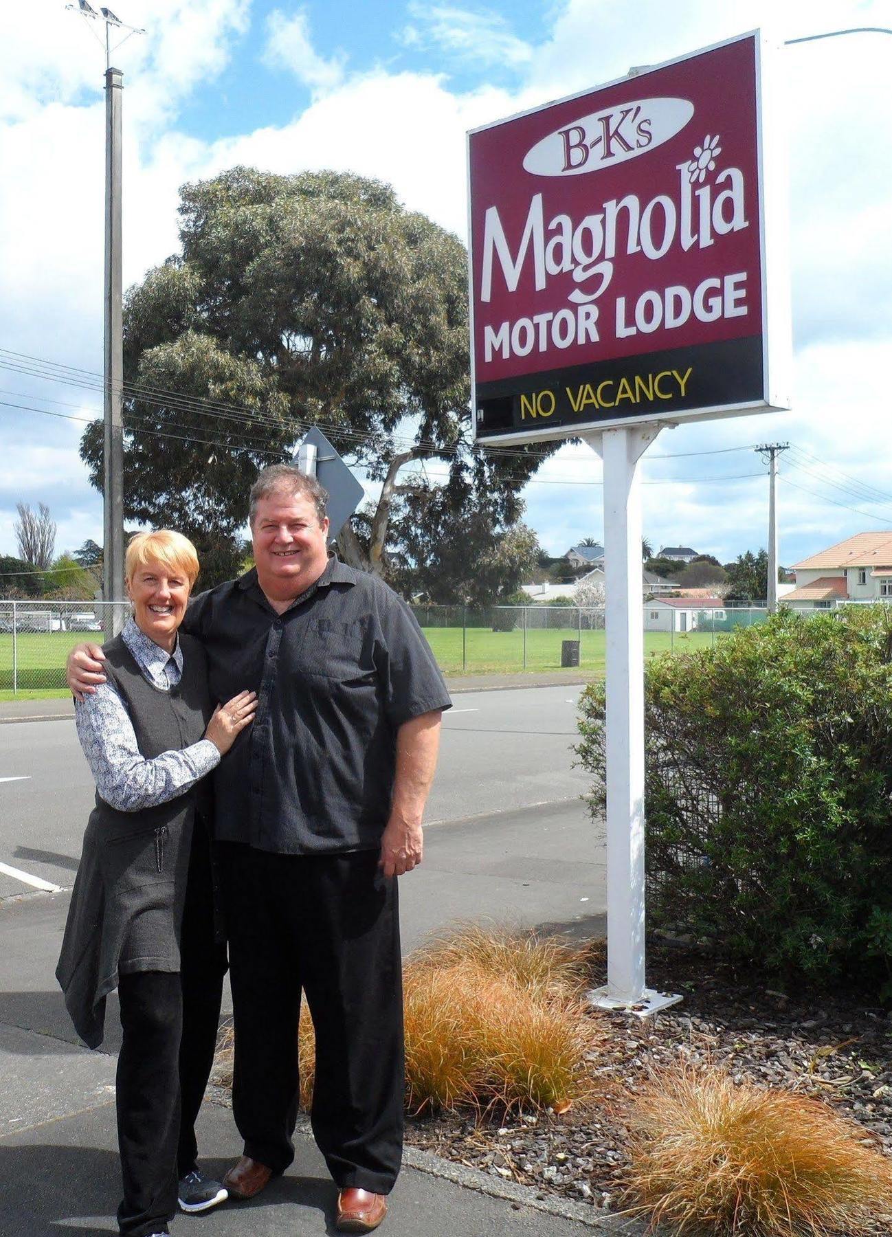 Bk'S Magnolia Motor Lodge Whanganui Exterior foto